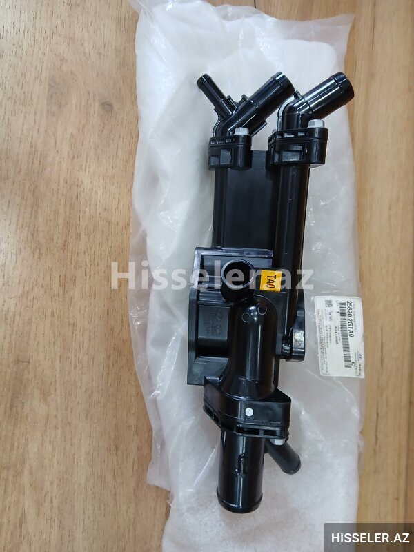 Hyundai santa fe sonata 2.0 motor termostat korpusu Hyundai santa fe sonata 2.0 motor termostat korpusu