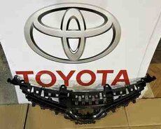 Toyota Camry 2018-2022 radiator barmaqlığı